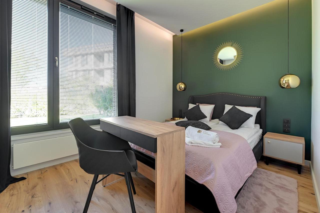 Botanica Premium Apartments Гданск Екстериор снимка